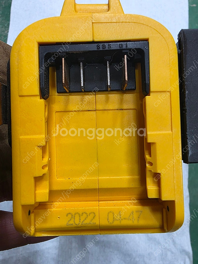 디월트 충전임팩 (DCF887N) 베어툴 미사용--3