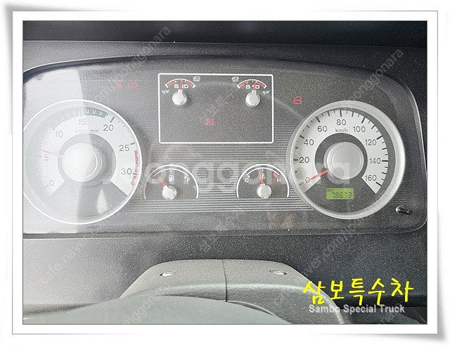 현대 메가 5톤 노면청소차 93너5988--7