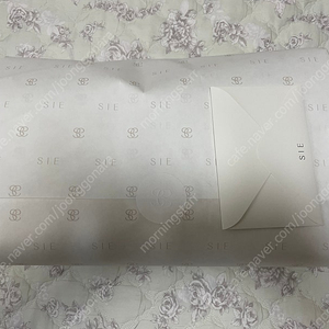 시에 린디 스퀘어 토트백 에크루