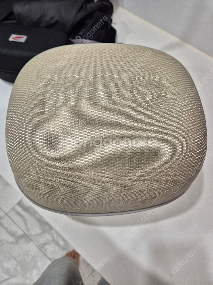 POC여성 스키헬멧 판매합니다.--0