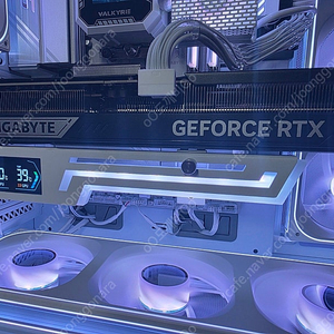 기가바이트 5070TI 윈드포스 OC 팝니다