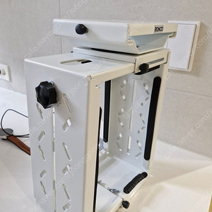 롱코 데스크탑 PC 본체 거치대