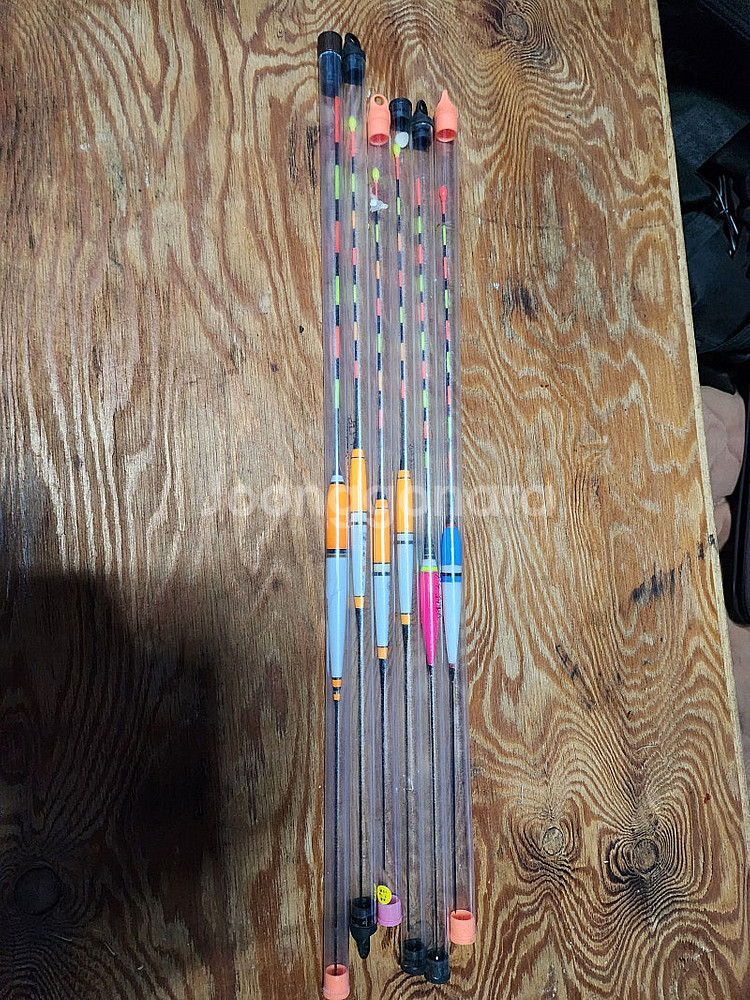 민물낚시정리중..전자찌 받침틀 3가지입니딘--1