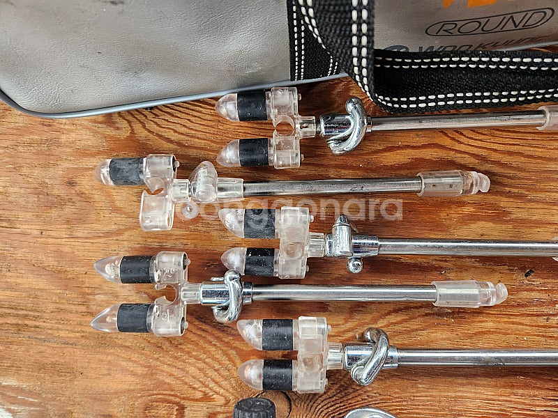 민물낚시정리중..전자찌 받침틀 3가지입니딘--4