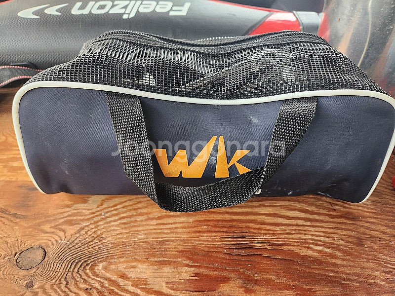 민물낚시정리중..전자찌 받침틀 3가지입니딘--6