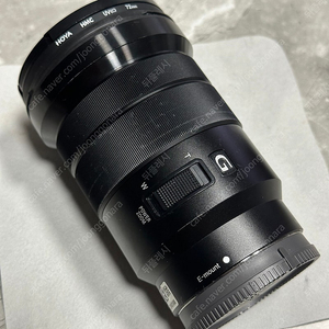 소니 18-105mm SELP18105G 렌즈 판매합니다.
