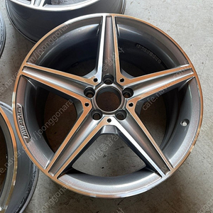 [용인 미형상사] 벤츠 C클래스 W205 AMG 18인치 순정 휠