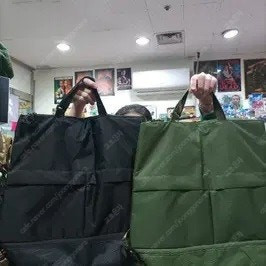 외출 등산 스포츠 활동시 물건 넣고 다니기 편한헬멧 토트 백. 그린 & 블랙 색상