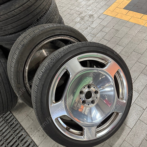 w222 정품 223 마이바흐 휠타이어 팝니다 tpms센서포함