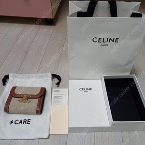 셀린느 트리옹프 반지갑팝니다