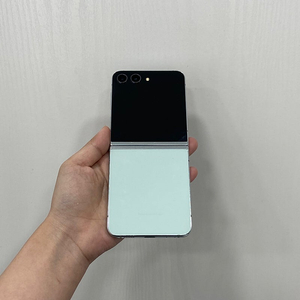 82092 갤럭시Z플립5 512기가 민트 팝니다 36만원