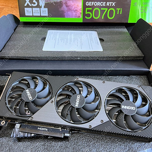 이노3D 지포스 RTX 5070 Ti X3 그래픽 팝니다.
