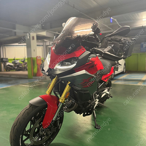 21년식 BMW F900XR 구변완료차량 판매합니다.(튜닝타수)