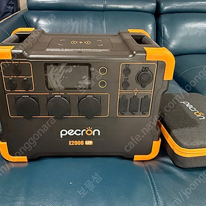 페크론 파워뱅크 리튬 인산철 E2000 LFP / 200watt 태양광 판넬 팝니다.