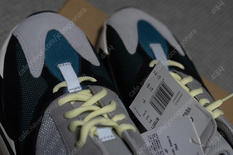 280이지부스트700웨이브러너 아코탭 새제품 이미지