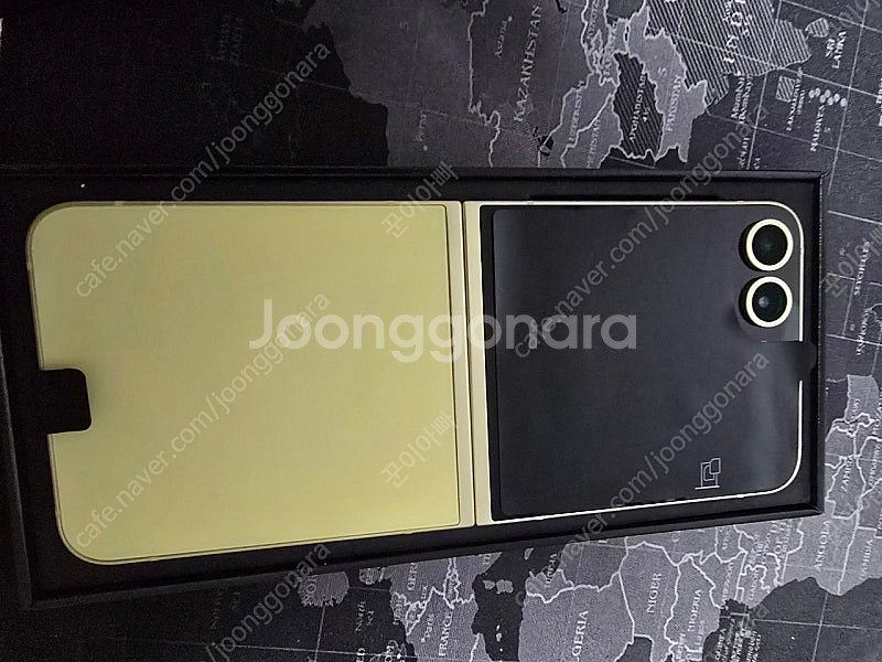 삼성 갤럭시Z플립6 S급 자급제 팝니다.--9