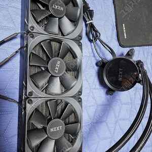 NZXT 크라켄 X73 (인텔 브라켓만 있음)