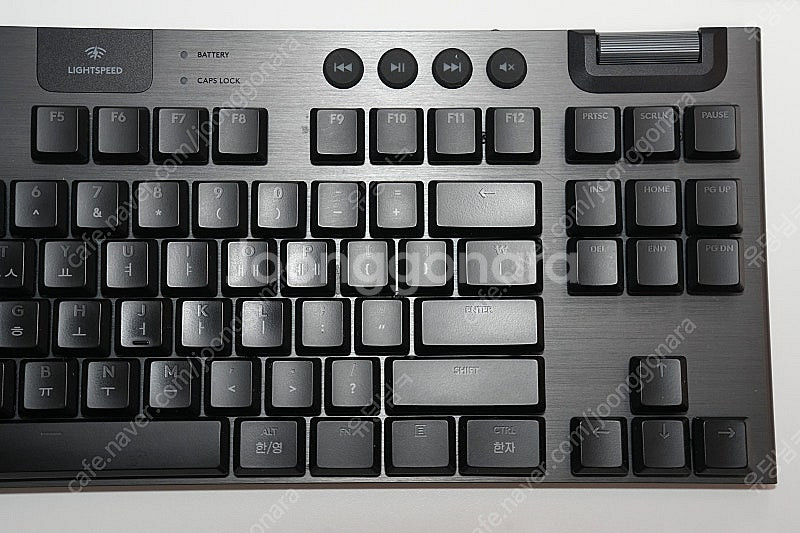 로지텍 G913 TKL 블랙 갈축--3