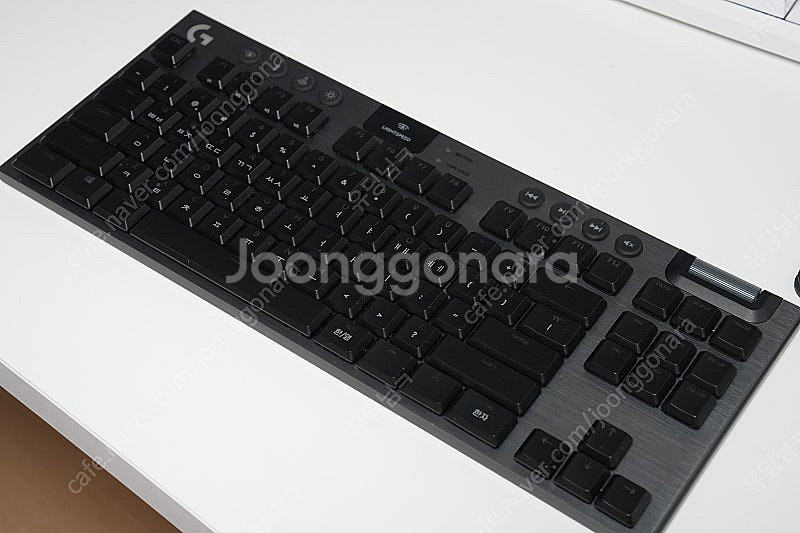 로지텍 G913 TKL 블랙 갈축--4
