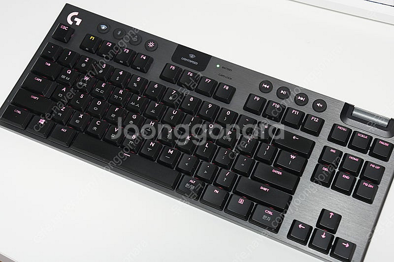 로지텍 G913 TKL 블랙 갈축--7