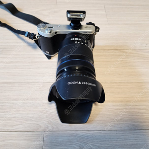 삼성 nx300 바디 nx18-200mm 삼성 18-200mm 렌즈 , nx3000 바디 nx16mm 렌즈 판매합니다.