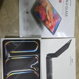 아이패드11프로 m4 256g +키보드+액정 미개봉새제품 팝니다.