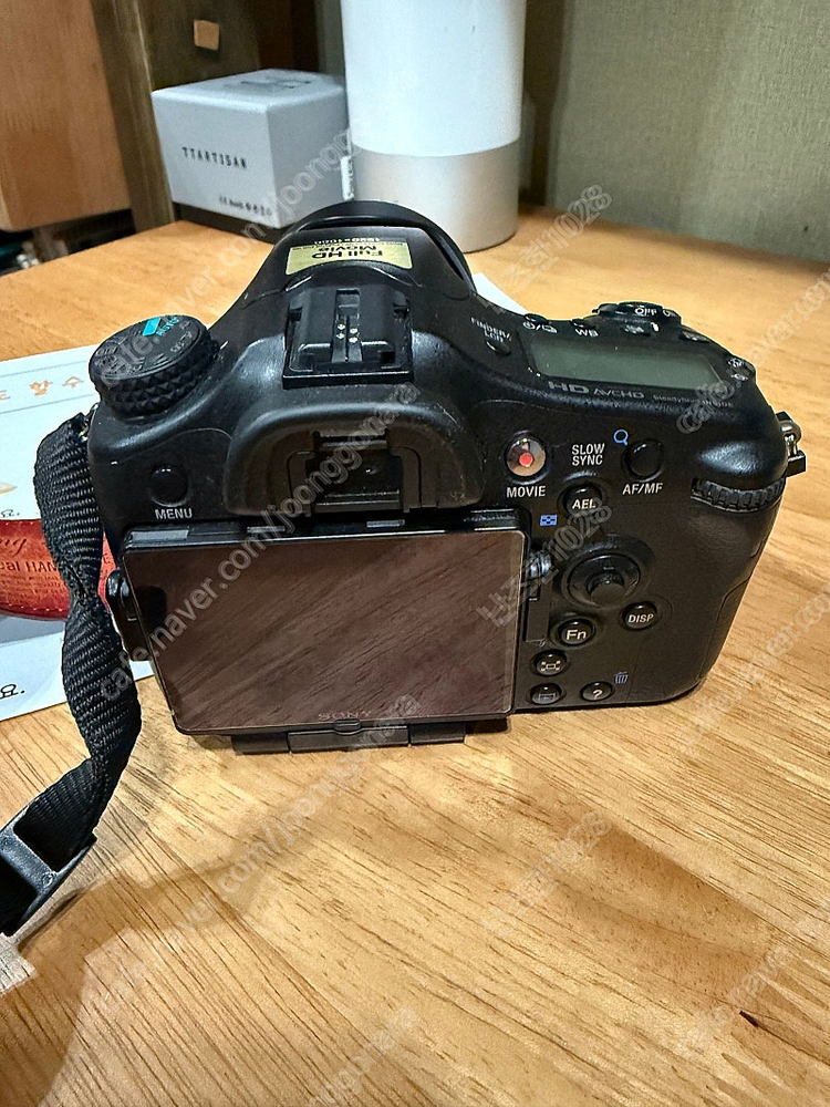 Sony a77 본체 및 칼번들 팝니다 가격 인하해봅니다. (세로그립 별개 10만원) 이미지