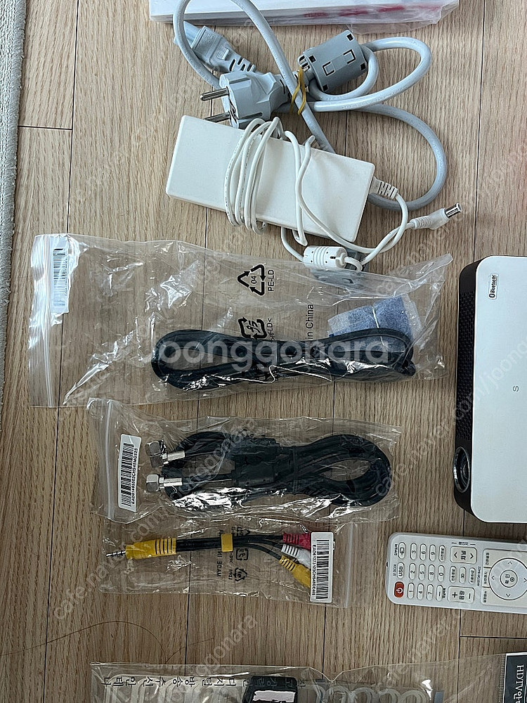 LG 미니빔 프로젝터 PW-700--2