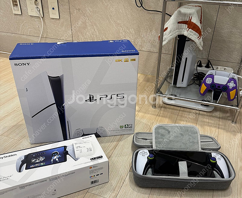 PS5 본체+듀얼센스+게임 4종 세트+플스 포탈--1
