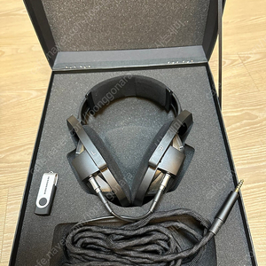 젠하이저 플래그십 오픈형 헤드폰 HD800S + HDV 820 헤드폰앰프(가격인하)