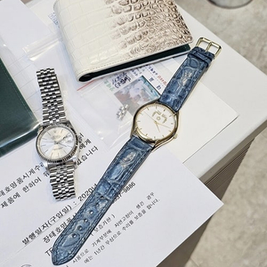 대한민국 대통령시계 금장봉황 악어스트랩 남성명품쿼츠시계(38mm) 팝니다.