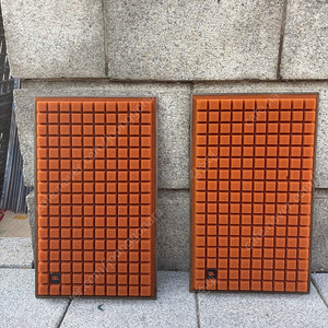JBL 신형 L100 오렌지 그릴 판매합니다.