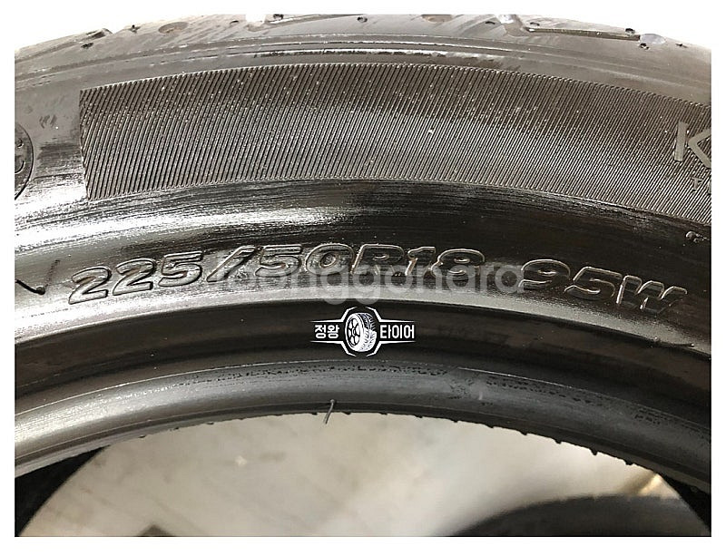 중고타이어 한국타이어 벤투스 S1 에보2 225/50R...--6