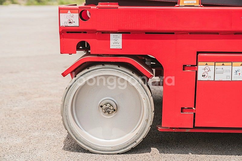 정부보조가능한 신품고소작업대 ZS140G--4