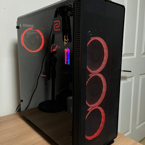 인텔 i7-9700k Rtx2080 게이밍컴퓨터