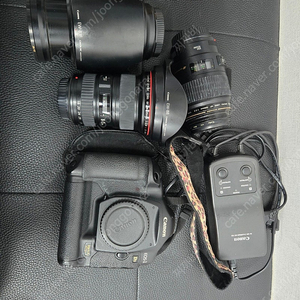 캐논 EOS 1DS MARK2 포함 렌즈3개 풀세트 판매합니다.