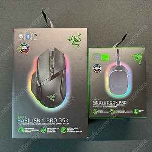 RAZER Basilisk V3 Pro 35K 블랙 무선 충전 팩 레이저 바실리스크 V3 프로 35K 블랙 무선 충전 팩 팝니다.