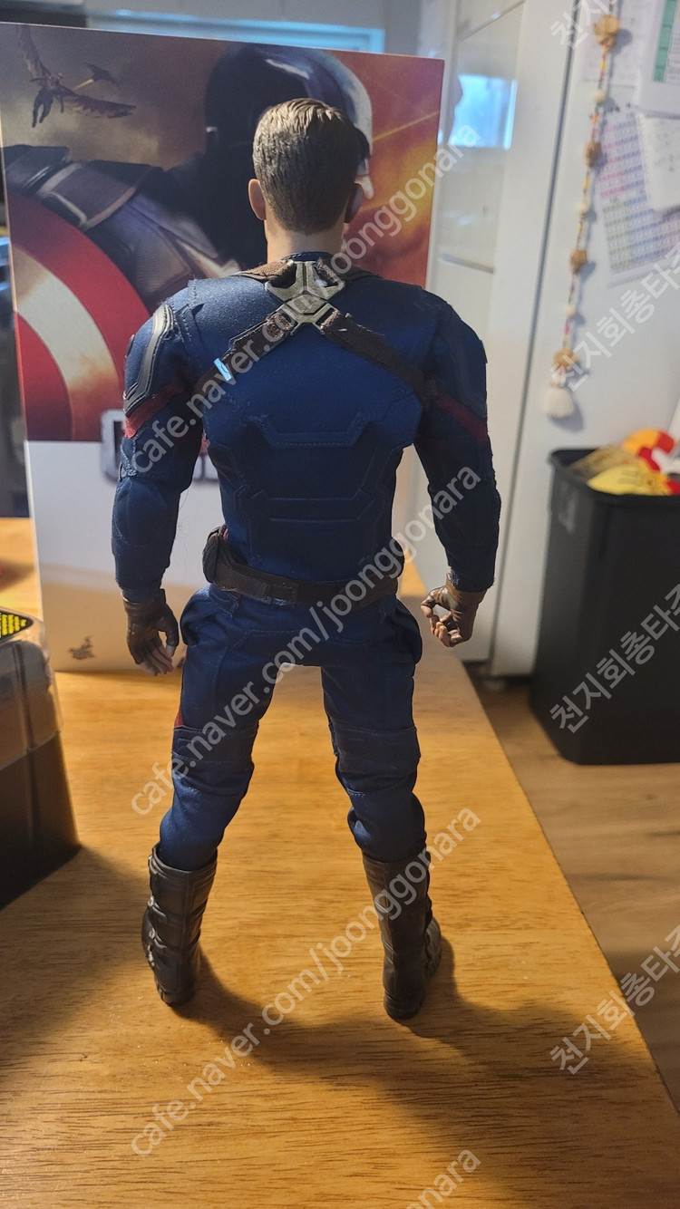 핫토이 시빌워 워머신 풀구성 (카톤O), 시빌워 캡틴, 마크7 노멀헤드 (이디스), 마크50 헤드, 팔, 다리 그 ... 이미지