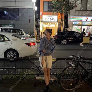 유메르 피그먼트 데님 버뮤다 에크루 1사이즈