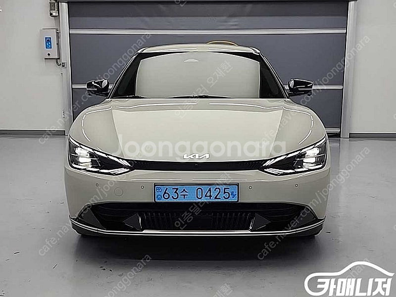 [기아]EV6 롱레인지 어스 ★상태 좋은 중고차★할부★리스★전액할부★카드★탁송★24시간 상담 가능합니다★--2