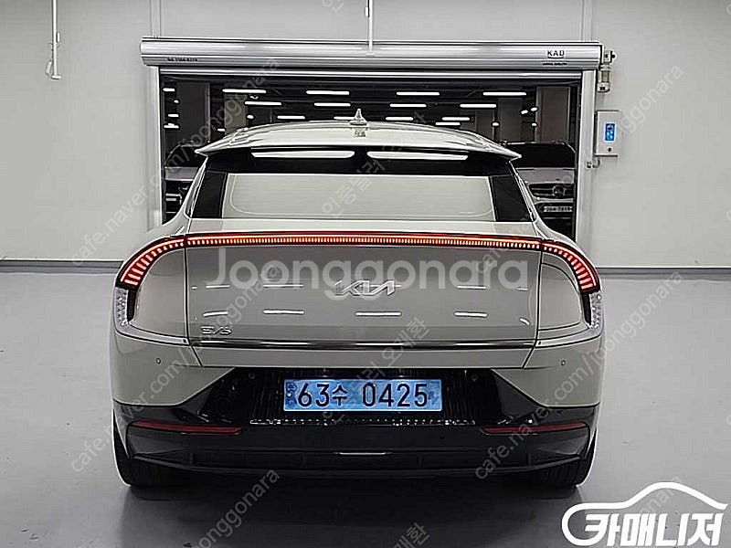 [기아]EV6 롱레인지 어스 ★상태 좋은 중고차★할부★리스★전액할부★카드★탁송★24시간 상담 가능합니다★--3
