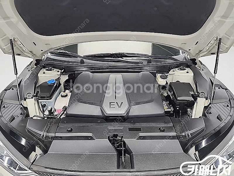 [기아]EV6 롱레인지 어스 ★상태 좋은 중고차★할부★리스★전액할부★카드★탁송★24시간 상담 가능합니다★--5