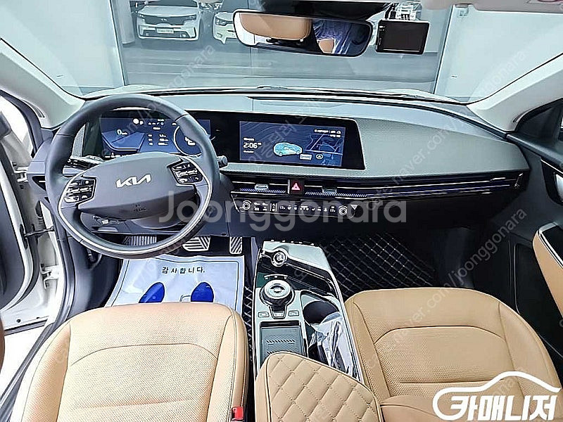 [기아]EV6 롱레인지 어스 ★상태 좋은 중고차★할부★리스★전액할부★카드★탁송★24시간 상담 가능합니다★--7