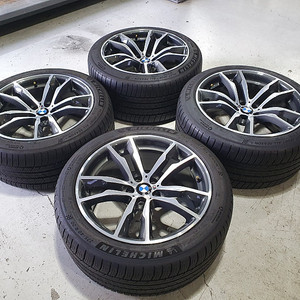 <판매> BMW F바디 X5/X6M 611M 순정품휠타이어 A급 한대분