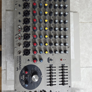 사운드크래프트 Soundcraft GIGRAC1000st