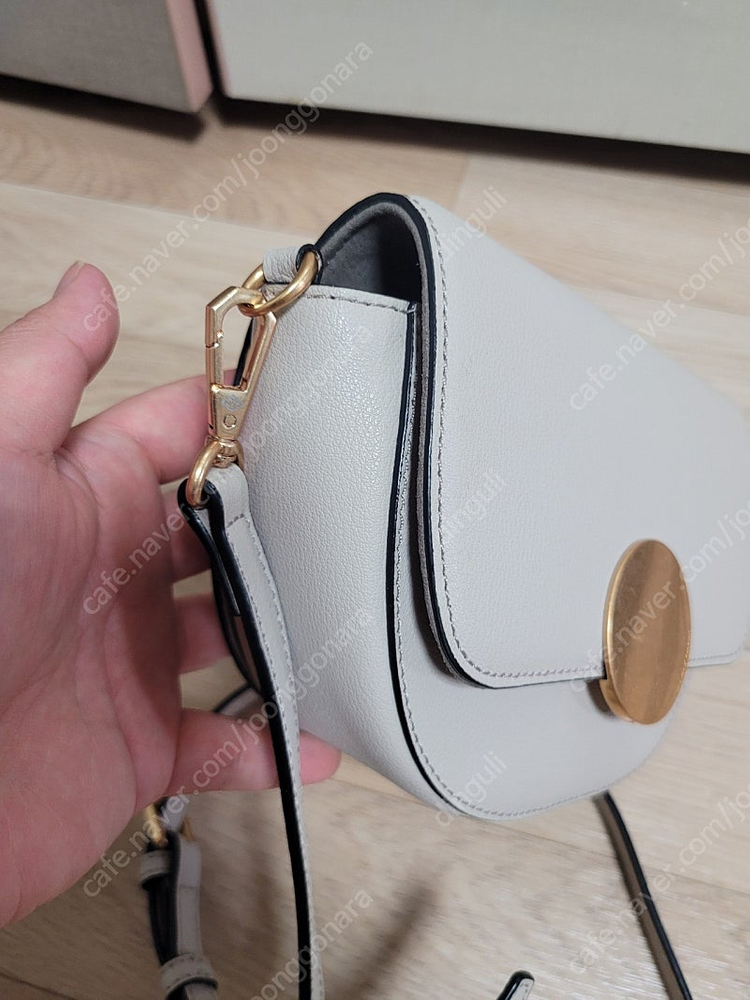 오야니 새들백 팝니다 이미지