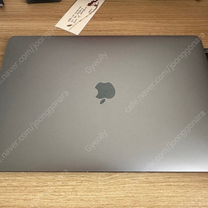 맥북프로 15인치 2019 스페이스그레이 i7 16GB 555X 256GB