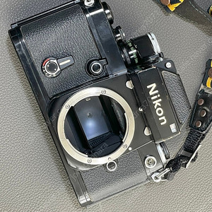 Nikom F2 photomic DP1