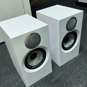 바워스 앤 윌킨스 b&w 607 s3 화이트
