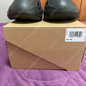 아디다스 이지 폼 러너 오닉스 295